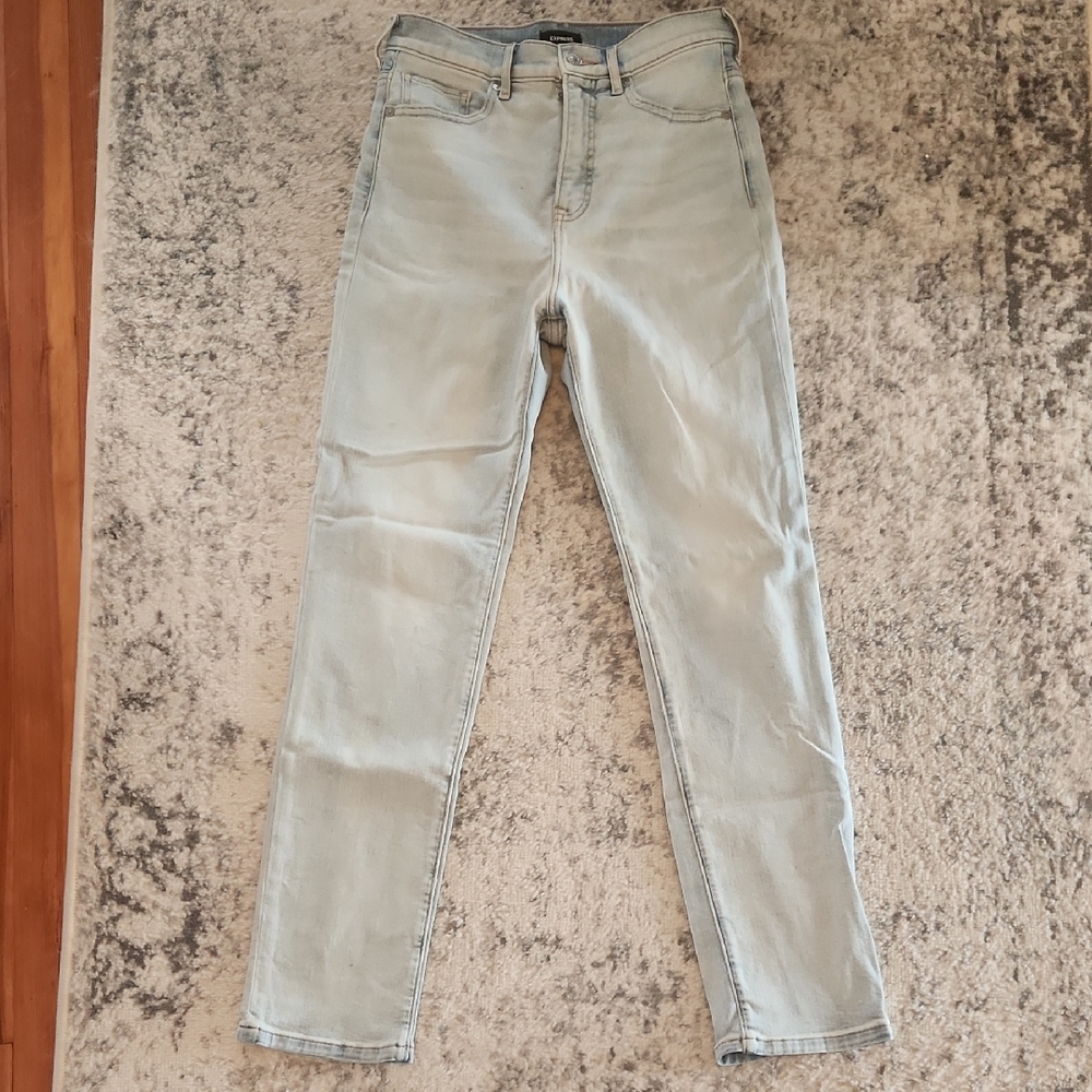 Express Women's Super High Rise Light Wash Skinny Jeans